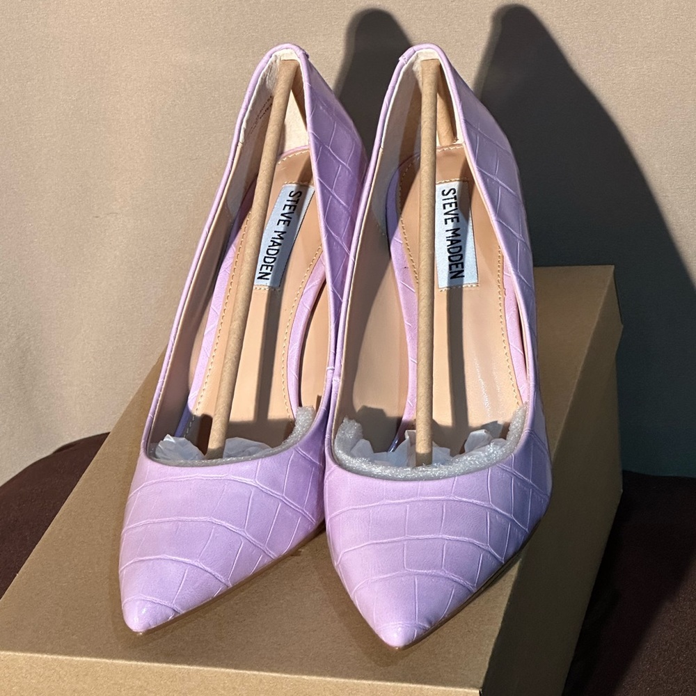 Steve Madden Luiza-C Lilac Pointed Toe Pump (Women’s) Size 9